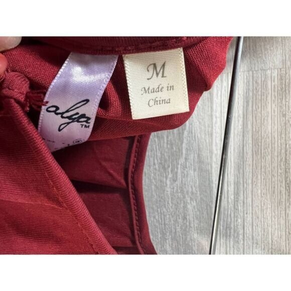 Red Sleeveless Midi Dress With Keyhole Detail & Adjustable Straps By Kalypso‎ - Picture 5 of 6